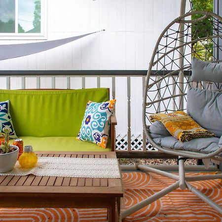 Stylish, Artsy Bungalow Central Eastside Austin Exterior foto